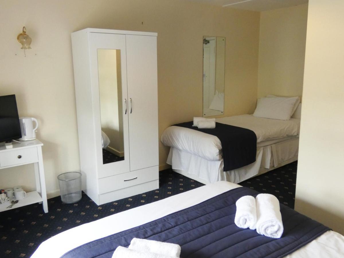 The Riverside Hotel มอนมัท ภายนอก รูปภาพ